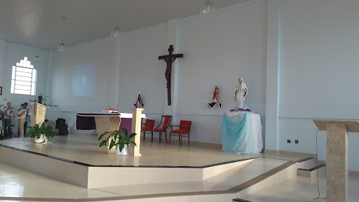 Igreja Católica Nossa Senhora Rainha da Paz Igreja Católica Nossa Senhora Rainha da Paz